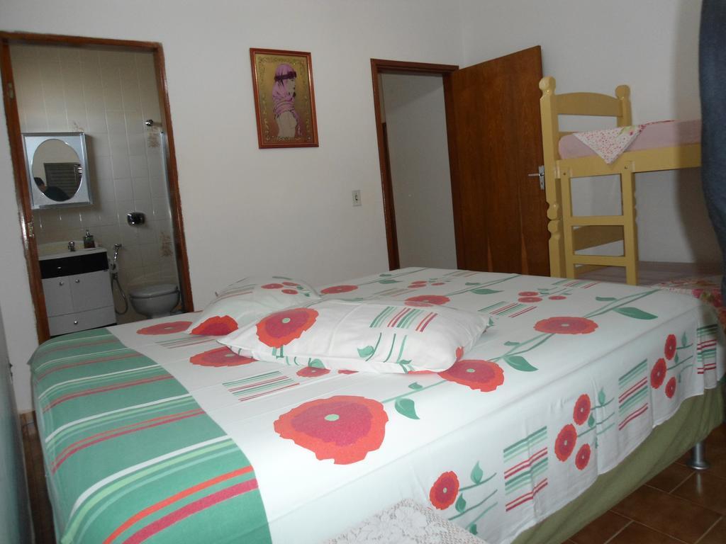Casa Temporada Gratao 06 Min Dos Parques Thermas Olimpia Bilik gambar